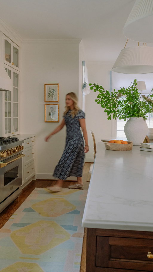 Bye bye 25 yr old sticky butcher block 👋 hello beautiful! Sharing all kitchen before & afters on highlight bubble @thesouthernsource 

Want details like cabinets, colors, countertops, knobs, accessories? 👇🏼

Comment “kitchen” for sources!