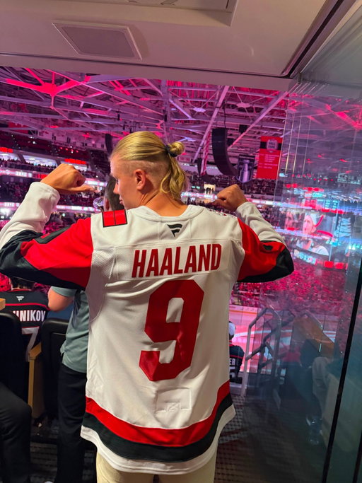 Best of luck to Caniac Erling Haaland as he and Norway take on England today at the @fifaworldcup! ⚽️⁣
⁣
(via @erling)