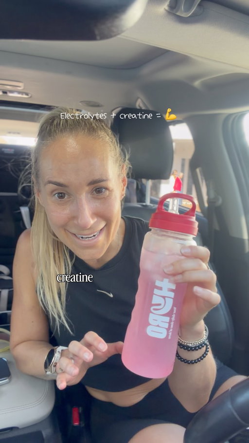 Note to self - better hydration for NYC Mara 💪

Comment HYRO26 and grab @drinkhyro new Electrolyte and creatine range 🥳

Happy Sunday ☀️ 
.
.
.
.
#electrolytes #ad #creatine #marathonrunners #momswhorun