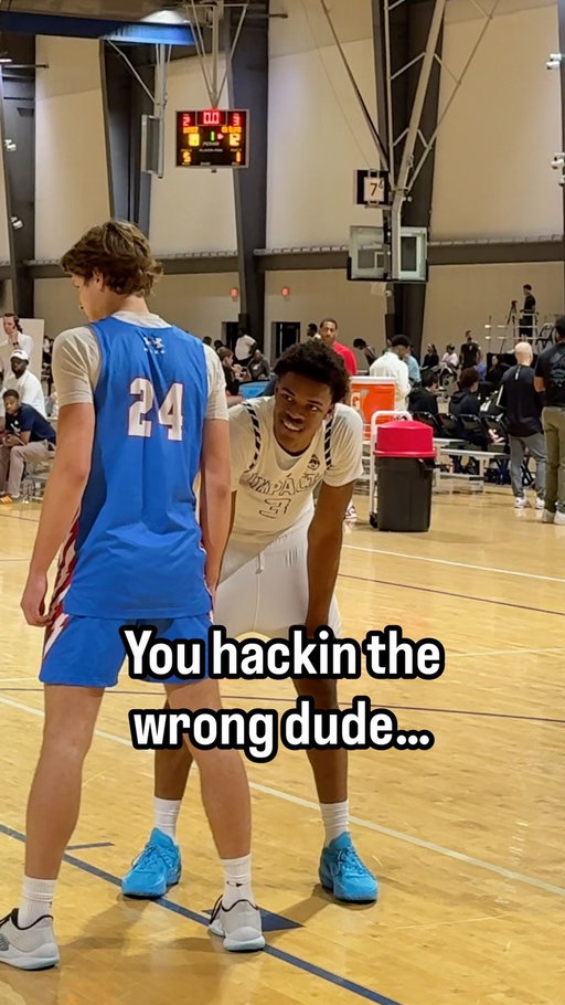 Don’t get caught in the lane when @_xavieryoung3 cuts 🔨