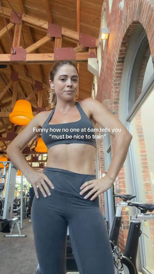 👀🤭

#fitnessjourney #fitnessmotivation #gymgirl
