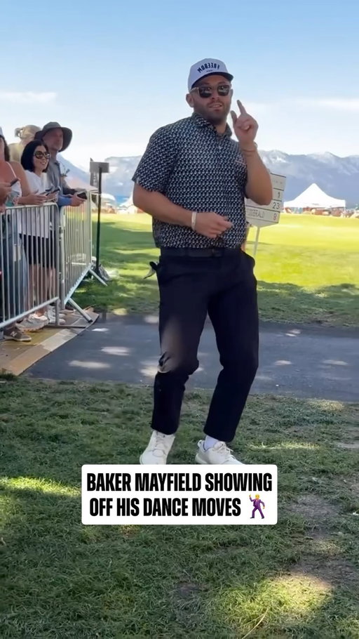 teach em’ how to dougie bake 😂🔥 

(via @acchampionship)