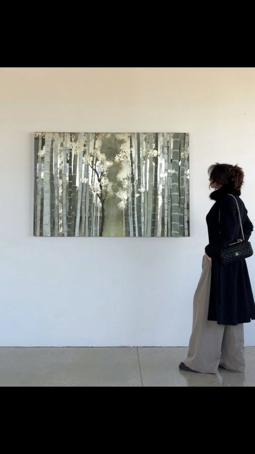 Never use white they said 

“Arashiyama Bamboo Forest”
60in x 40in 
Mixed media including 23k gold, Shinwa Chu-usu, and Washi paper. 

•• sold •• 

For art inquiries email hi@KimRoseArt.com