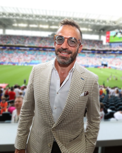 Football has a way of bringing the world together.

A great atmosphere in Miami for the World Cup quarter-final between Norway 🇳🇴 and England 🏴󠁧󠁢󠁥󠁮󠁧󠁿.

Passion, quality and another unforgettable match.

#adp10 #worldcup2026 #fooball