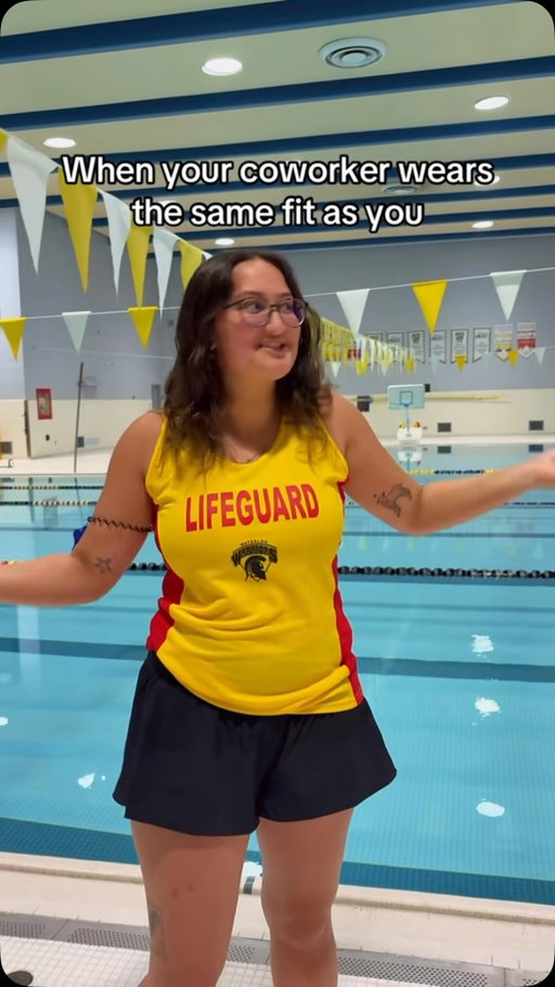 Turns out matching is part of the job! 🛟

You can always spot our lifeguards/instructors around the pool. 

Ask us a question! 

#moveplaysucceed #WarriorRec #UWaterloo #GoBlackGoGold