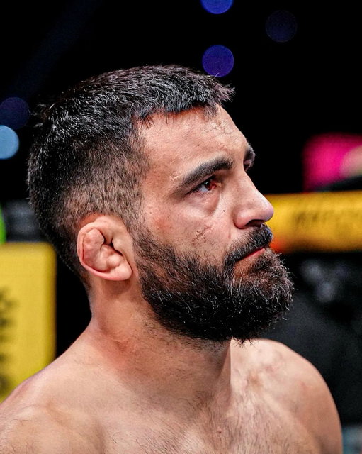 Merci pour votre soutien. Désolé de vous avoir déçus.

J’apprends dans la douleur, mais j’apprends. Je reviendrai plus fort.

Bravo à Paddy pour sa prestation. Je suis convaincu que nos chemins se recroiseront un jour.

À bientôt