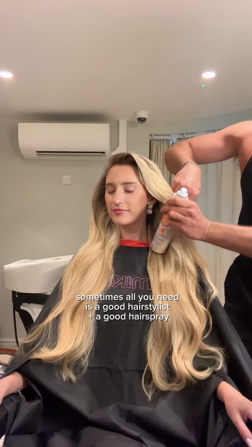 Suddenly it’s a great hair day 🫶🏼✨
Using: @amika 
Stylist: @markhayhurst__hair

PR invite @purplepr