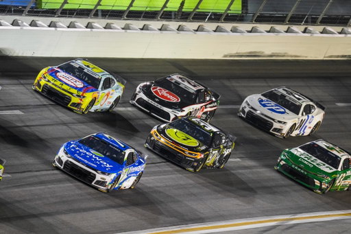 6th at Atlanta, still replaying the last two laps in my head but we’ll take the points. Awesome to run up front for most of the race 😀 Thanks to the #97 @superinnovations and @teamtrackhouse crew