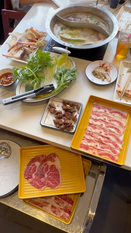 Wagyu AYCE Hot Pot 🍲 🔥 @liuyishou.seattle 

Build your perfect meal with unlimited premium meats, seafood, fresh veggies, noodles, and all your favorite sides. Every bite is cooked just the way you like it, making every visit a little different.

And if you’re not ready for the night to end, karaoke starts after 10 PM, making it the perfect spot for dinner and a fun night out with friends or family. 🎤❤️

Who’s your hot pot partner? Tag them below! 👇