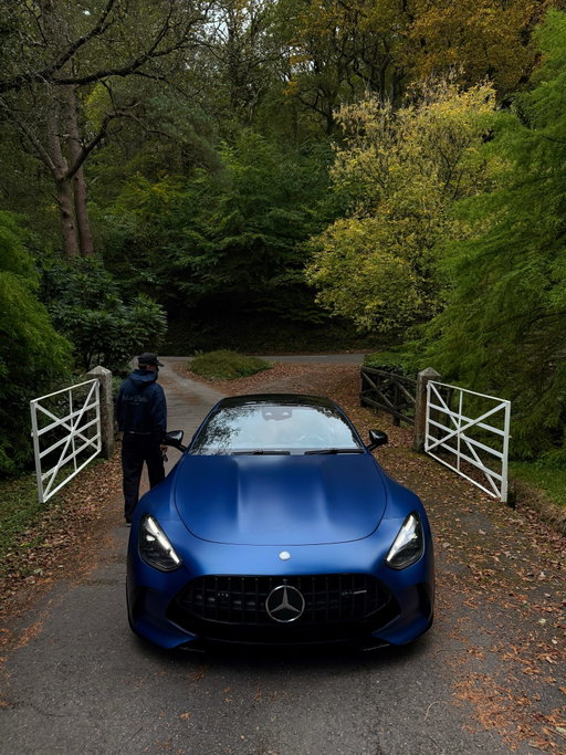Colours make cars 💙 🏁

#gt63s #gt63 #amg #menwithstyle