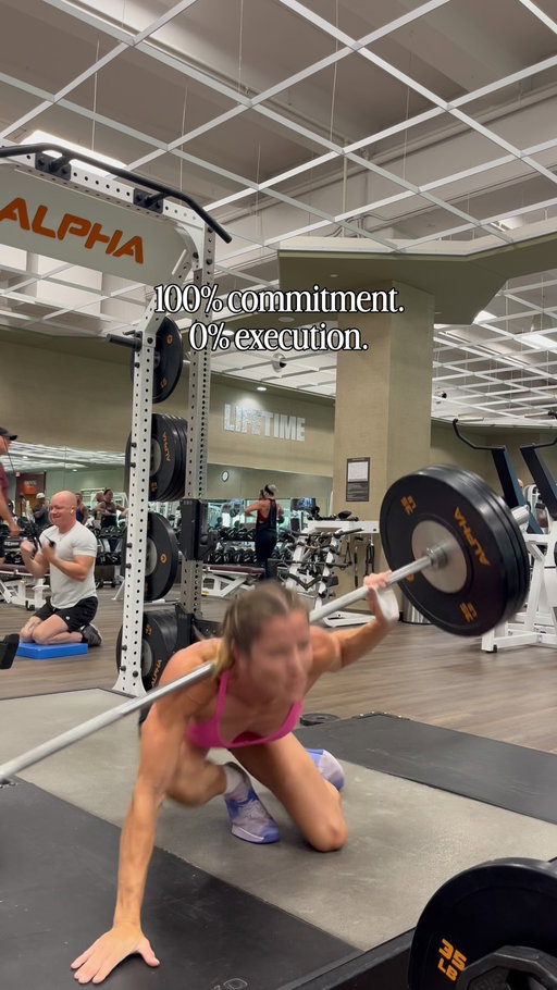 Well played barbell 💀

#gymfails #gymhumor #snatchday #liftheavy #musclemommy