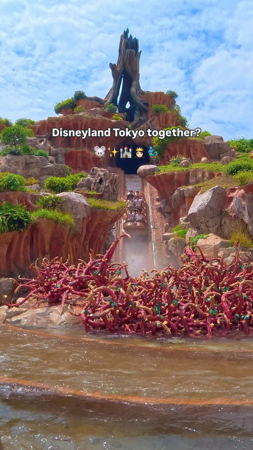 Feeling like child again after a day full of fun & action 🥰 So happy we had our Osmo Action 6 with us to capture all the memories 🎥 @dji_de | ANZElGE

No matter if thrilling rides, scenic shots or night time magic - the Osmo Action 6 captures it all perfectly 🙂‍↕️

📍Disneyland Tokyo

@djiglobal #osmoaction6 #actioncam #disneyland #tokyo #japan