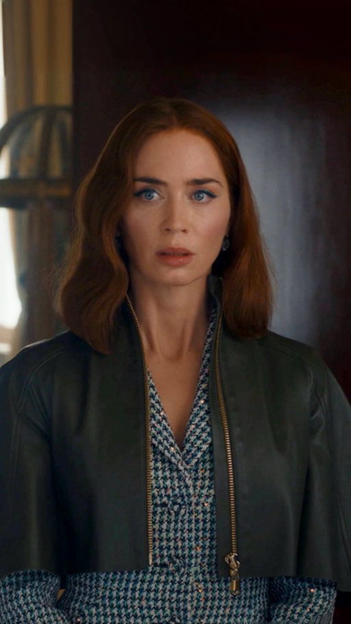 Andy and Emily reveal the plan to Miranda, who is furious because she knows Emily plans to take her position at Runway. Miranda admits that she pushed Emily out of Runway because Emily lacks creative vision.

The Devil Wears Prada 2 (2026)

-
#TheDevilWearsPrada #MerylStreep #AnneHathaway #EmilyBlunt #Runway