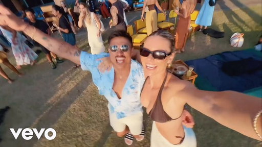 your sign to make a music video on your next trip🌴💃🌺 #bali