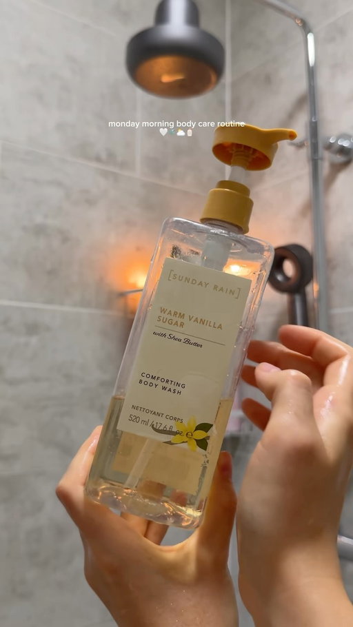 asmr monday morning body care routine sounds 🤍🚿⛅️🧴

products 
@_sundayrain_ warm vanilla sugar body scrub & body wash 
@sundaebody fluffy pancakes whipped shower foam 
@fentybeauty @fentyskin amber bouquet hydrating body milk 
@ceraveuki hydrating sunscreen 
@ellisbrooklyn Miami nectar perfume 

#asmr #asmrsounds #showerroutine