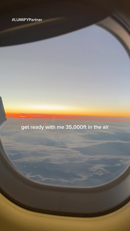 #LUMIFYPARTNER GRWM 35,000 feet in the air with LUMIFY redness reliever eye drops

Now available on ULTA.com
@lumify.eyes 

#fromBauschLomb

Use as directed.