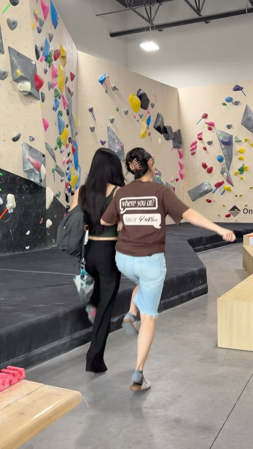 Has this ever happened to you?

#climbinggym #bouldering