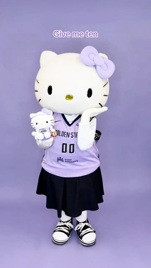 When the @Valkyries Hello Kitty Night Plushie is just too cute 💜🎀🏀 The first 10,000 fans in attendance will receive a Hello Kitty Plushie on July 20. Tag a bestie you’re going with!