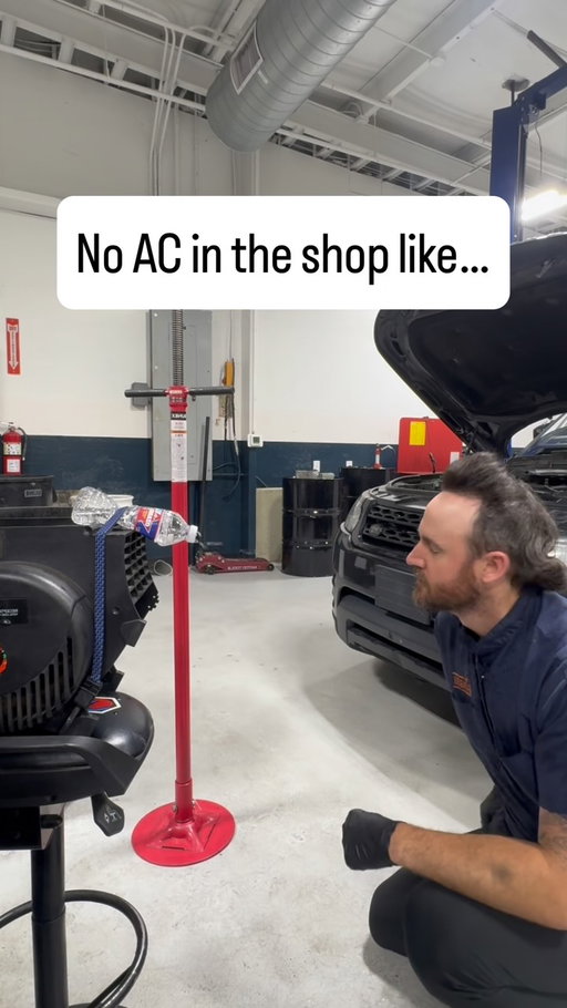 When the shop has no more air conditioning… 🥵