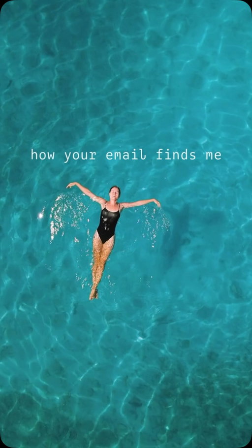 Answering to the call of the ocean >> Answering emails