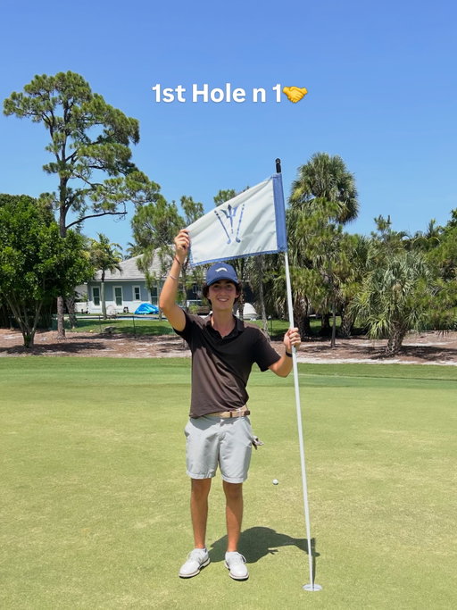 1ST HOLE N 1🫡

166 yds • Lost City golf club 
(We finally got it after 3 yrs)😂