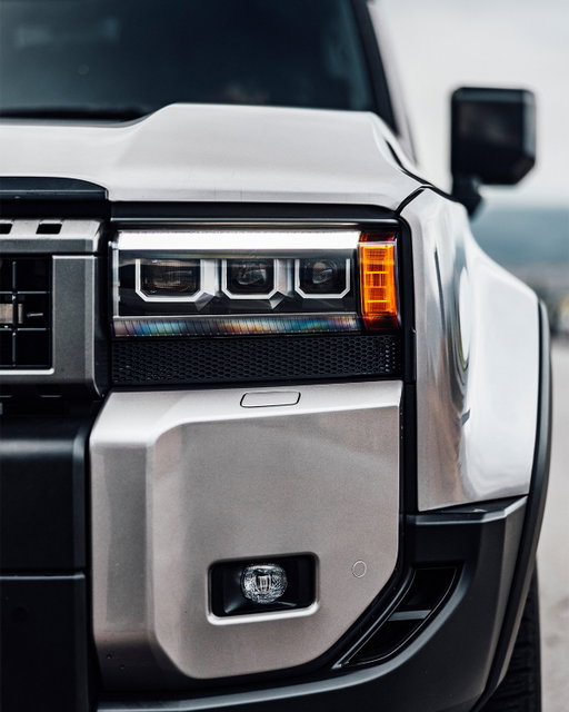 The gaze of an icon. 

#TOYOTA #LandCruiser250 #SUV