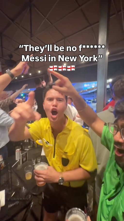 England fans’ new chant before playing Argentina😂🏴󠁧󠁢󠁥󠁮󠁧󠁿 

#messi #lionelmessi #argentina #fifaworldcup #england