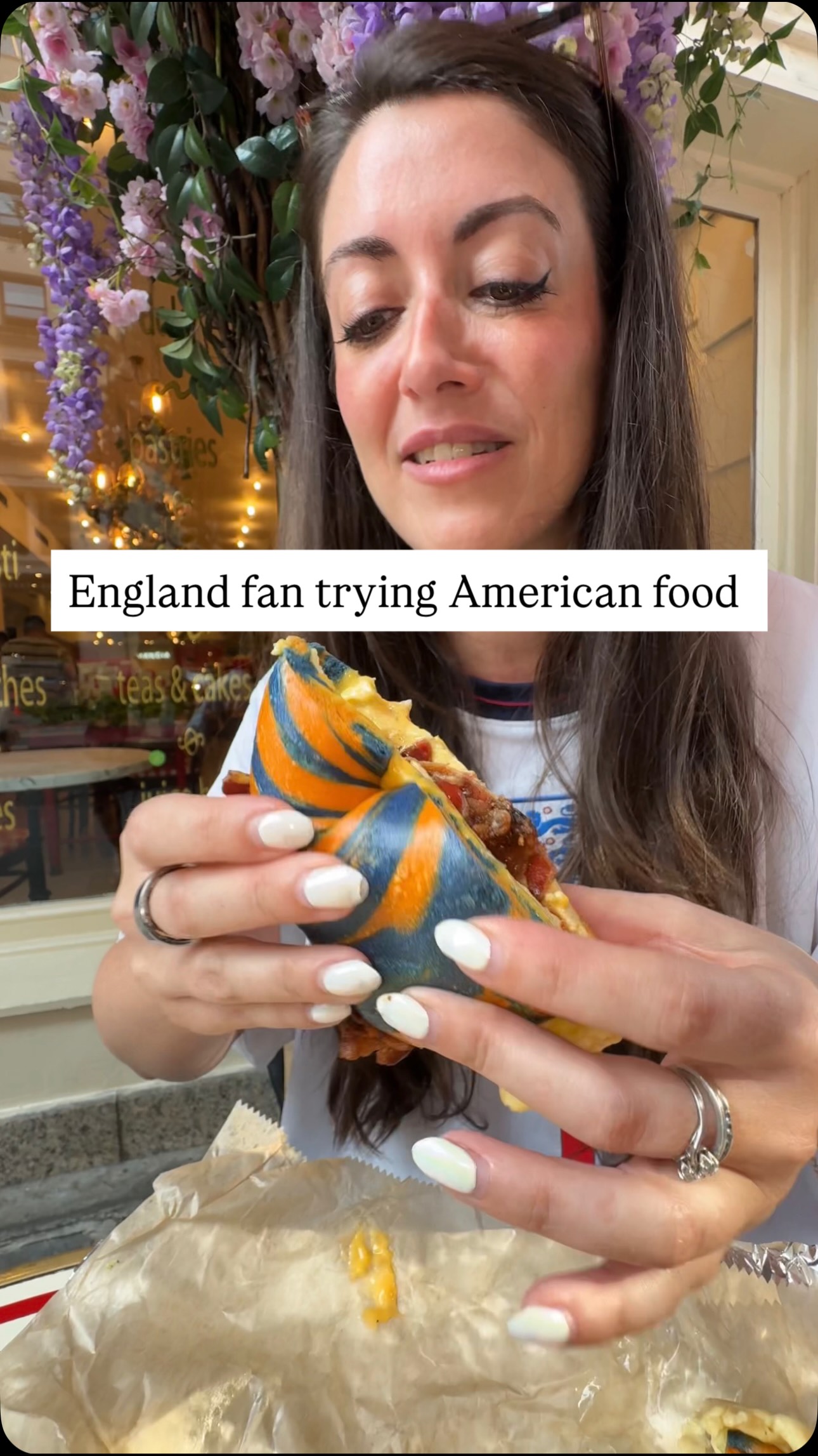 England fan trying American food for World Cup 🏴󠁧󠁢󠁥󠁮󠁧󠁿👨🏾‍🍳
.
Liberty Bagel | New York City, NY 📍