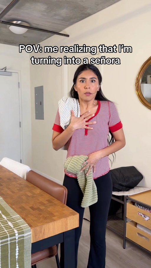 Blinked and suddenly I’m in my Señora era having caldito from @doordash in 90 degree weather!😭 It’s just too easy ordering from my favorite LA local restaurants!😮‍💨❤️ #DoorDashPartner  #comedyreels #relatable #hispanic #skit