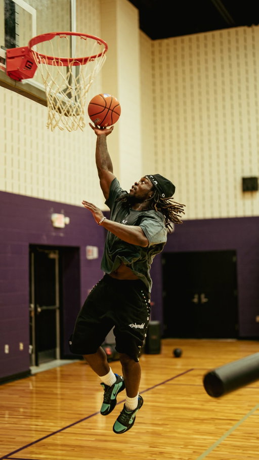 Like Mike @jumpman23 

NEW VIDEO OUT NOW - link in bio 🎥