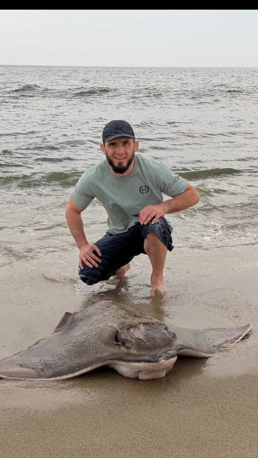 Stingray for dinner ?🤔
Good catch 🎣