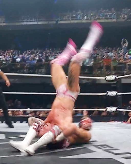 Komander may be closing in on the AEW International Championship 😱

#AEWDynamite is LIVE on TBS & streaming on HBO Max!