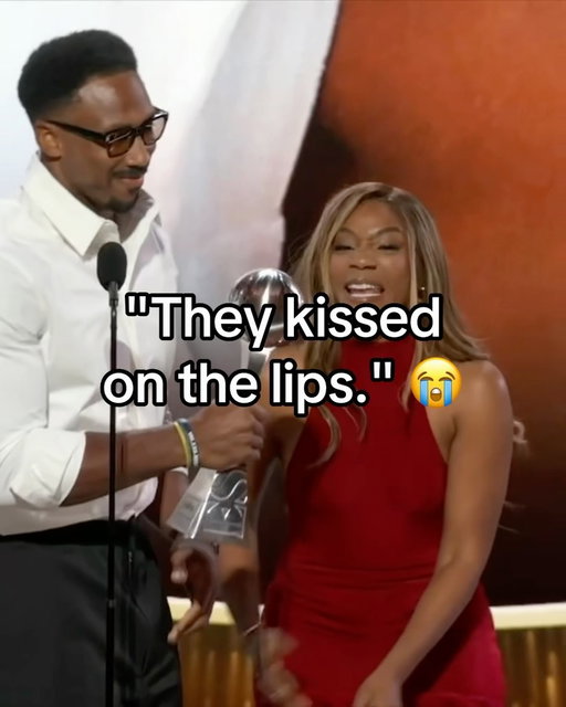 Chloe Kim and Myles Garrett are everything ❤️