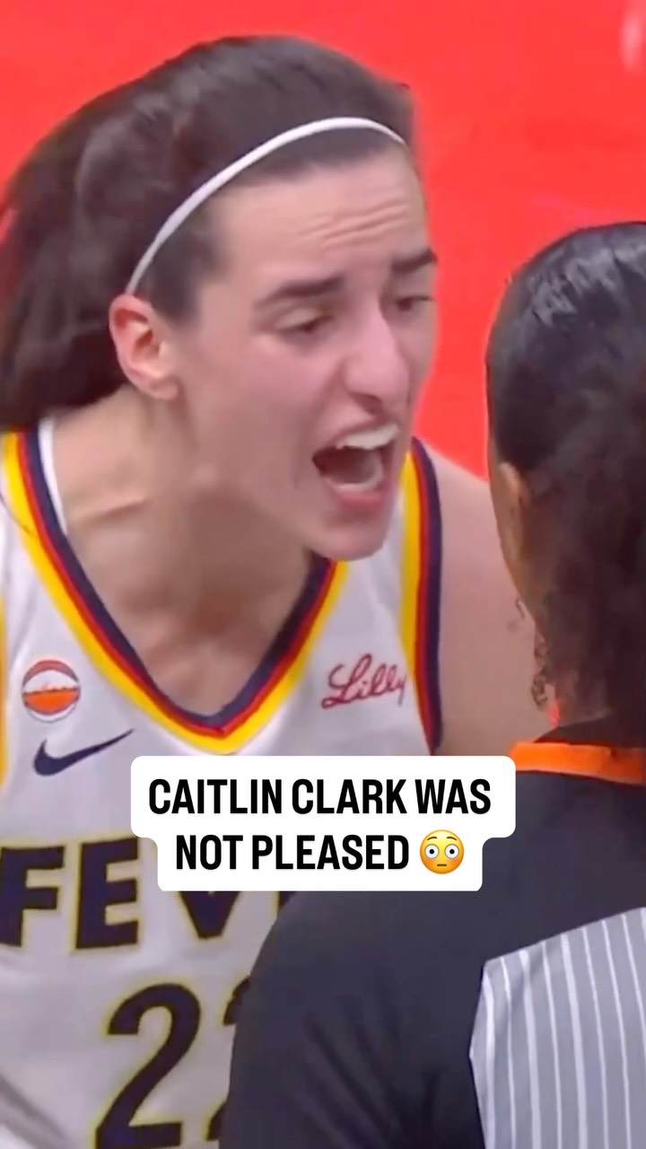 Caitlin Clark got a warning from the referee after this reaction to a no-call she thought should’ve been called a foul 😬

🎥: USA Network