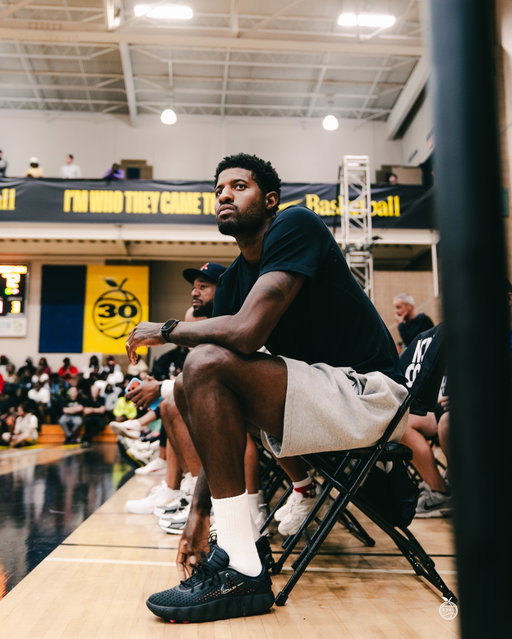 Paul George was in the Building to Watch the 17’s Bounce Back and Get a Big 79-72 Win Over Indy Heat

@nikeeyb @ygtrece