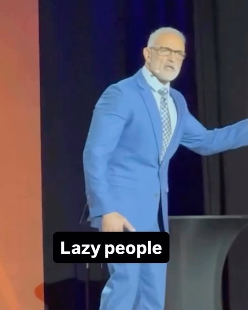 Lazy people can’t start.
Successful people can’t stop.