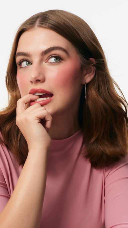 People are always trying to make me blush.

Funny thing is, nobody ever can. Just @rarebeauty’s Soft Pinch Liquid Blush❤️
