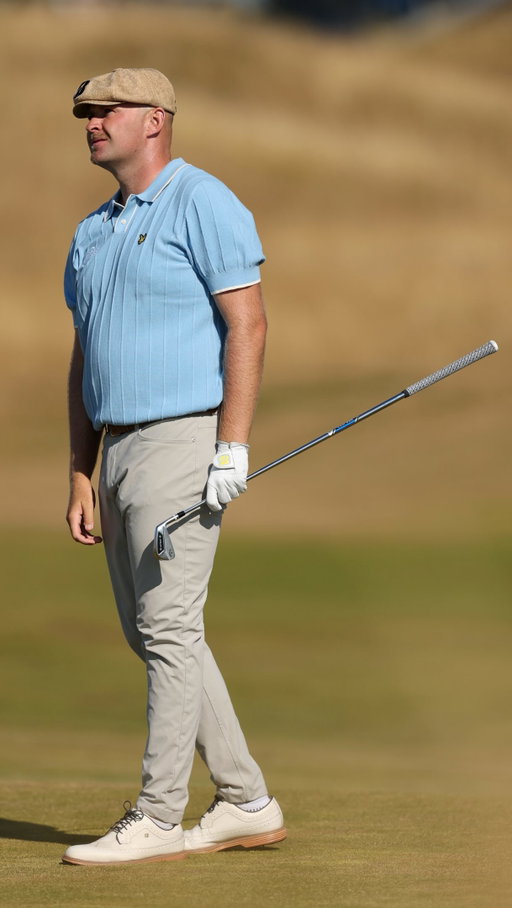 Some shots deserve a second look.

Harry Hall's eagle certainly does.