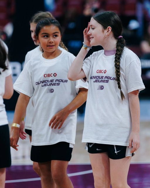 Growing the game starts here. 🏀

The @cibc Youth Clinic/CIBC Clinique Pour Jeunes in partnership with Ball Her Way brought girls of all skill levels together for a one-hour session in Montreal. 

Our participants sharpened their basketball skills, and gained confidence and new friendships as they took the court at Bell Centre. 🩵
