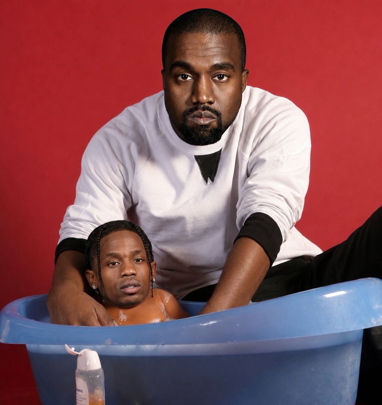 Follow @Bars for more content like this📲

In 2007, Messi held baby Lamine Yamal during a photoshoot

Now, 19 years later, Yamal has become one of the biggest stars in football and will face Messi in the 2026 World Cup Final

In hip hop terms, it’s like Ye holding Travis Scott as a baby, then watching him grow into a global superstar and then they both drop albums on the same day