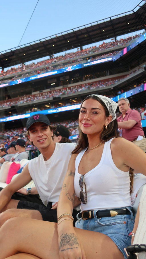 Back with my BFF (or enemy?) in Philly with @tmobile for MLB® All-Star Week™, watching these stars crank out home runs. An unforgettable experience thanks to T-Mobile #TMobilePartner