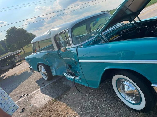 Absolutely unfortunate accident to Luke Miller’s 55. One of the cleanest Nomads and the Miller’s drove it to shows everywhere. Luckily no major injuries. Not exactly sure what happened but sad sad situation regardless. Luke has owned it forever so I’m sure it’ll be repaired and back on the road sooner than later. 🙏🏼
