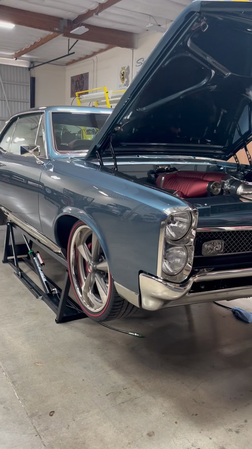 The one of one @seansmithdesigns imagined Pontiac @twisted67gto 
_

#classicridesonly #pontiac #gto #americanmuscle #musclecar
