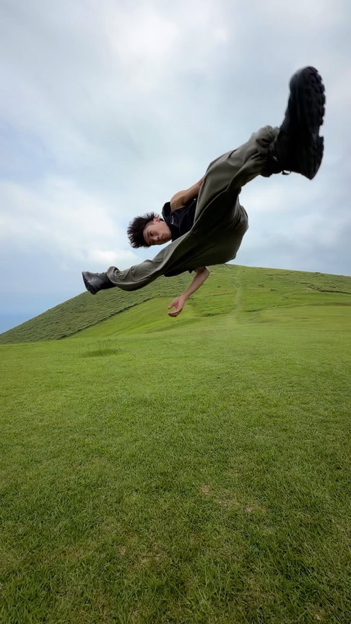 What would you name this trick? 
この技の名前なにがいいかな🏝️
@salomon @salomon_japan 
#shotoniphone17promax