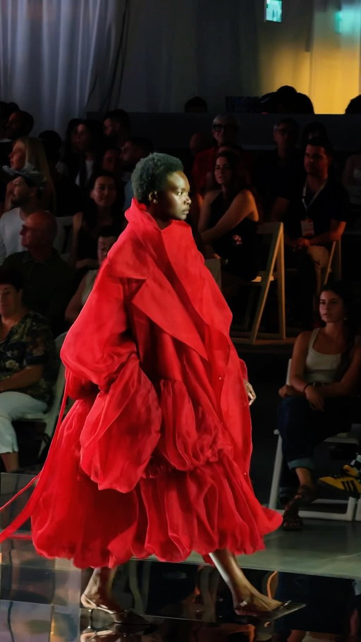 Everything in it’s right place 
Shenkar graduation runway show @shenkar.fashion
