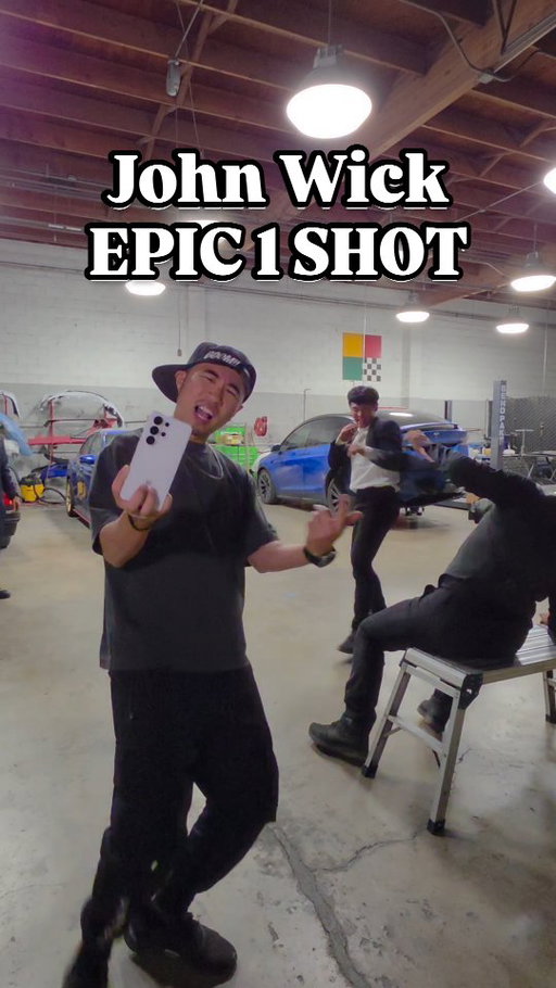 How to film a 4 vs 1 fight scene 💪 who WINS??

Filmed using a Samsung Galaxy S26 Ultra, tested the lowlight capabilities in 4k 60 fps.