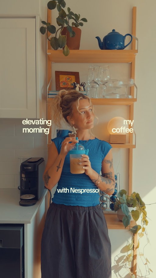 Speciality coffee at the press of a button ☕️💙

The creamy iced sweetness of NOLA Style Blend from the Nespresso | Blue Bottle collaboration is everything I’ve been craving in my morning coffee routine. 

@nespresso.ca #Nespresso_Partner