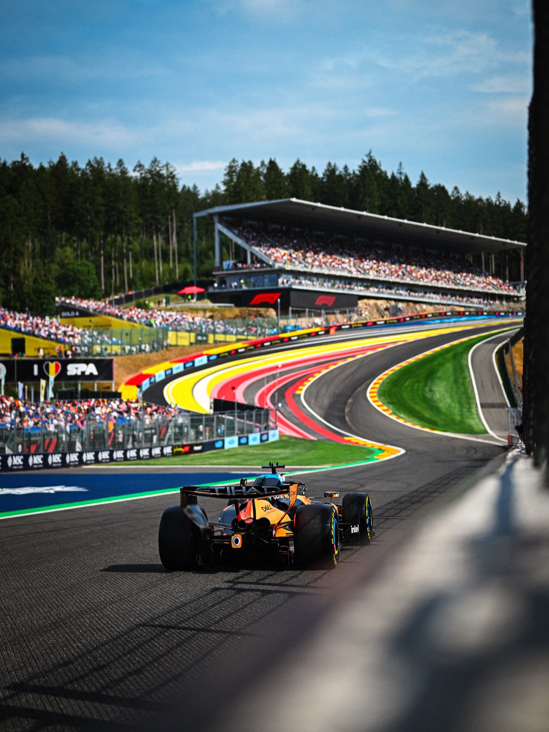 MCL40 🤝 Eau Rouge 🇧🇪

#McLarenF1