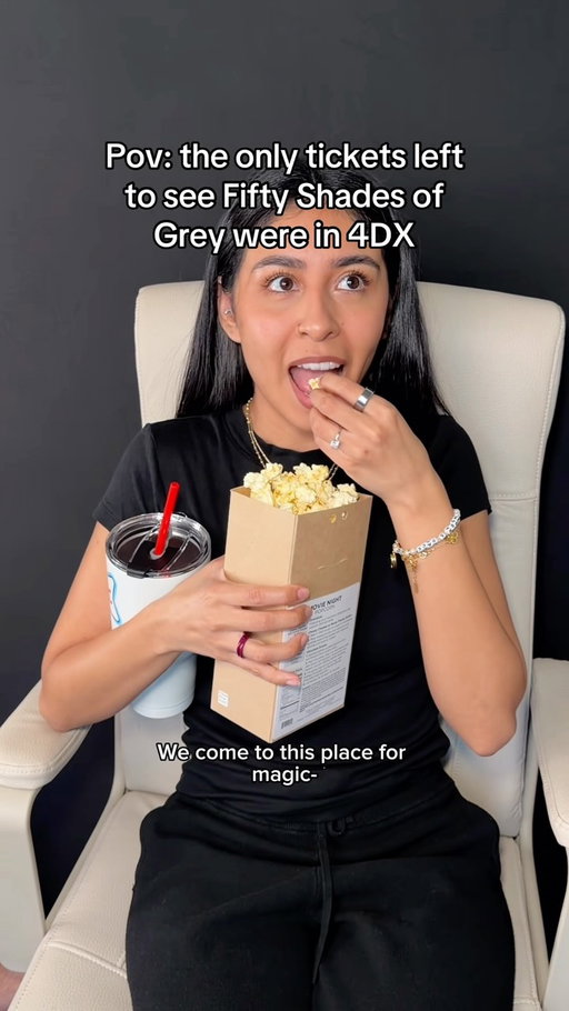 Movies that have no business being in 4DX: Part 1 😭😭😭
#comedy #comedyreels #movies #skit #movietheater
