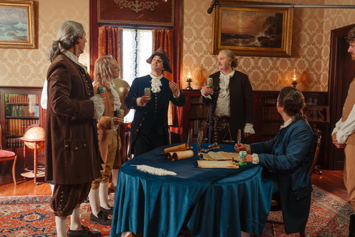 Revolutionary Refreshment. watch me storming the Delaware on @mountaindew YouTube immediately

Mountain Dew: Born in America. Sourced and enjoyed worldwide.